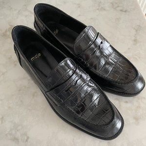 Croc embossed leather penny lofers